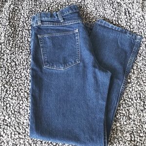 Magellan Outdoors Relaxed Blue Jeans 34 x 32